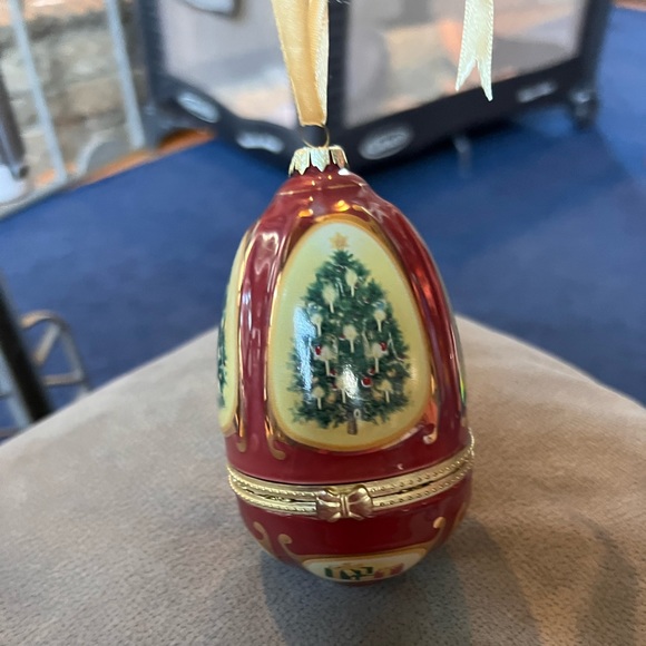 Valerie Parr Hill Holiday Musical Egg Shaped Tree Cream Ornament By